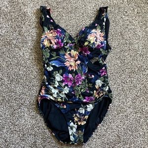Time and Tru full coverage butt one piece floral swimsuit